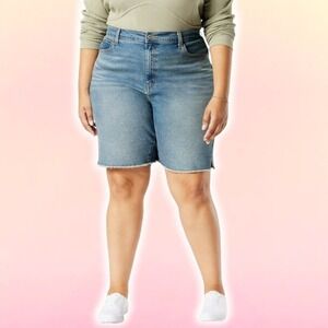 NWT Signature by Levi Strauss & Co Heritage High-Rise Bermuda Denim Short Sz 24